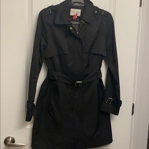 Stylish Hooded Trench Coat - Black